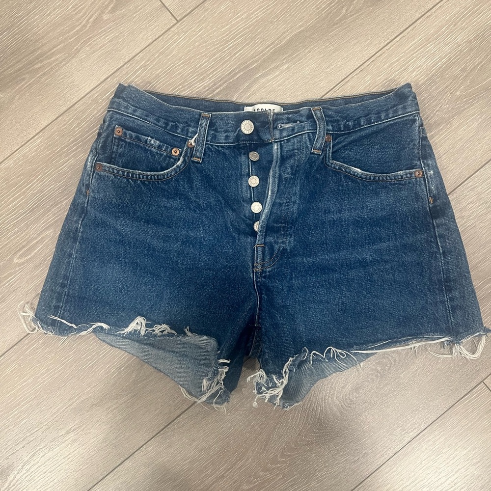 AGOLDE Parker Long Cut Off Denim
Shorts Caution